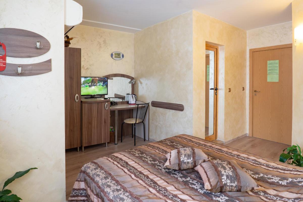 Hotel Color - Housity