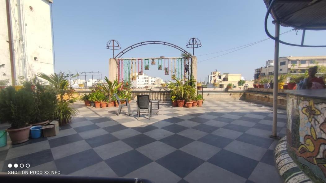 Hotel Watan Residency - Housity