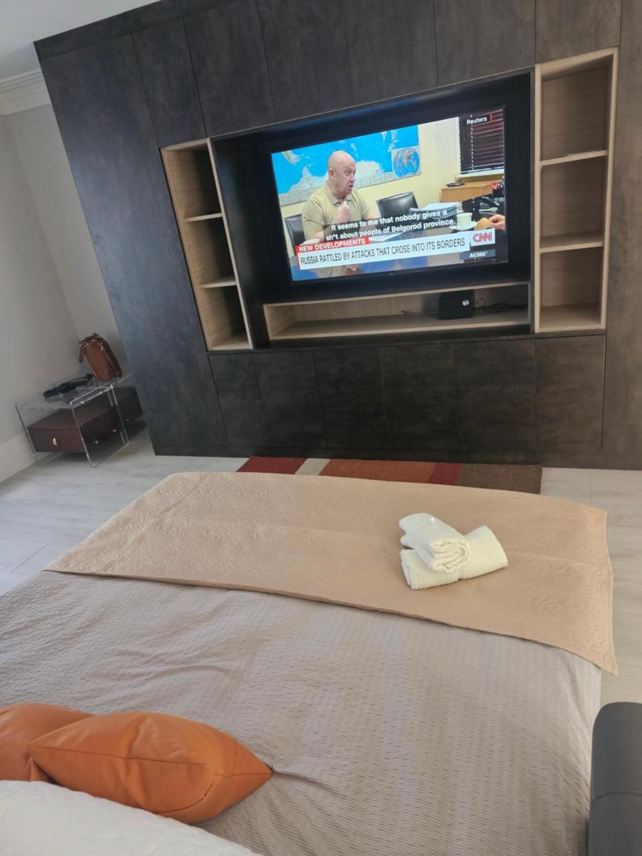Luxury Room - Housity