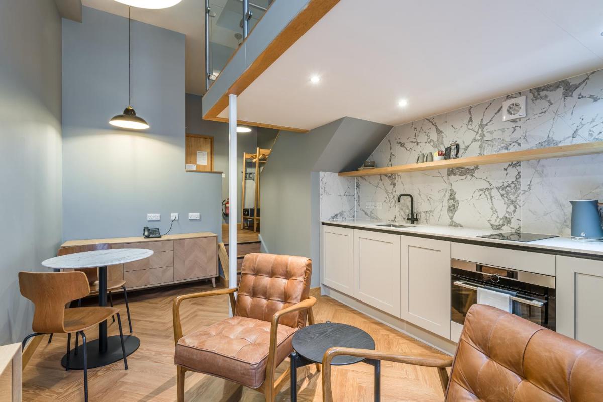 KM Apartments - Housity