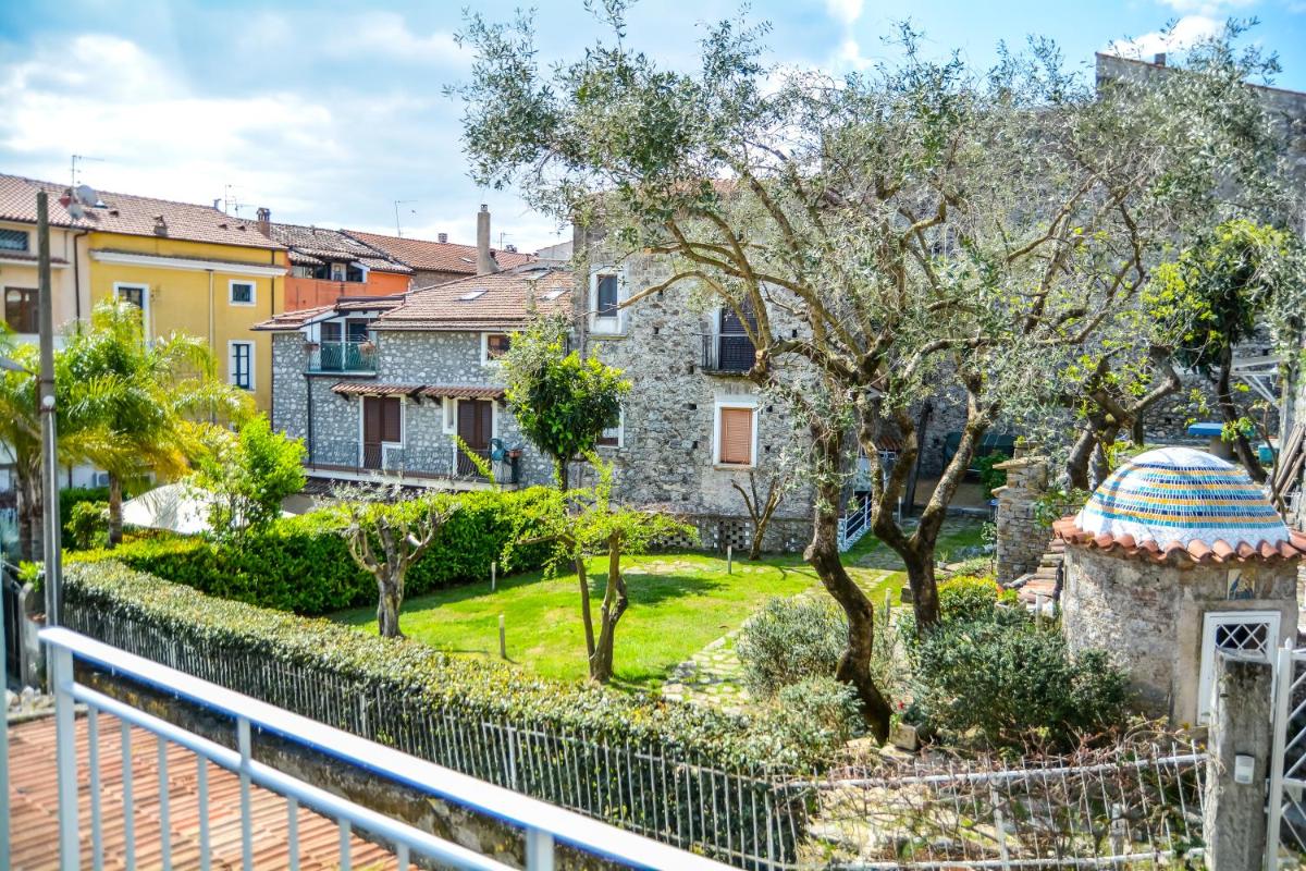 Casa Vacanze Baia Garagliano - Housity