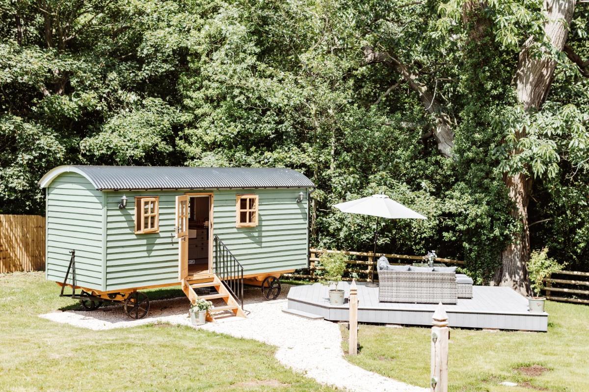 Shepherds Hut at Lythwood - Housity