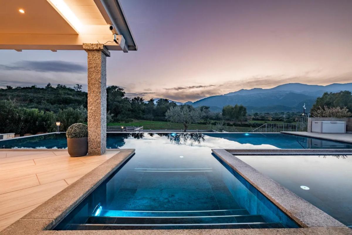 Villa Sara con Piscina - Housity