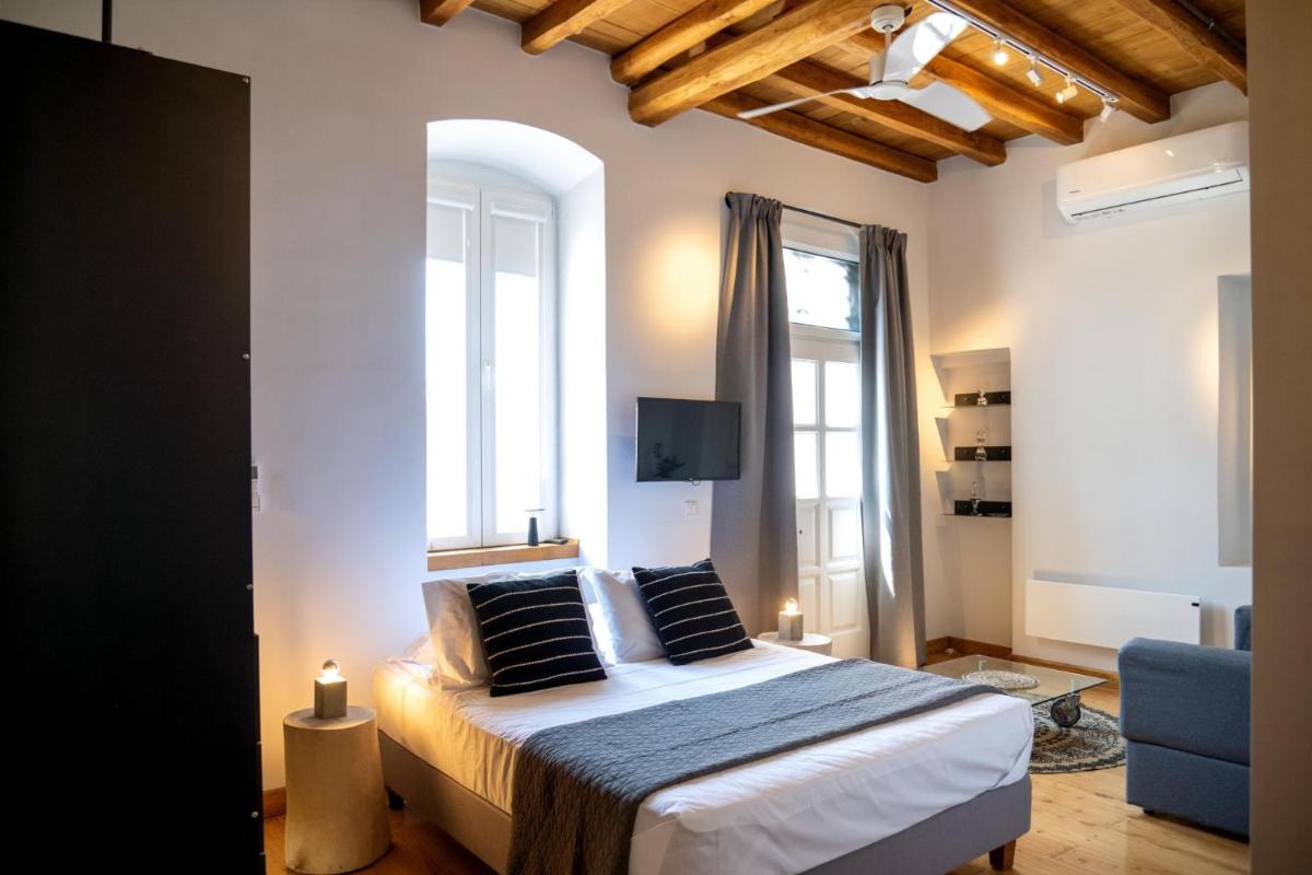 WIS Suite in Ermoupoli - Housity
