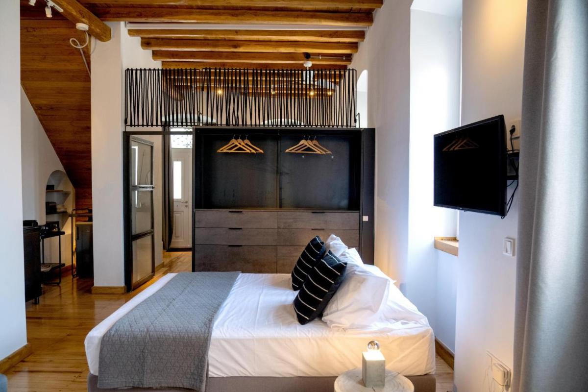 WIS Suite in Ermoupoli - Housity