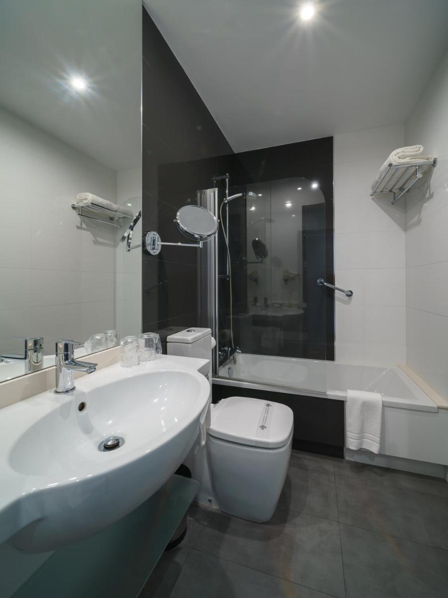 Un baño de Hotel Spa Atlántico San Vicente do Mar