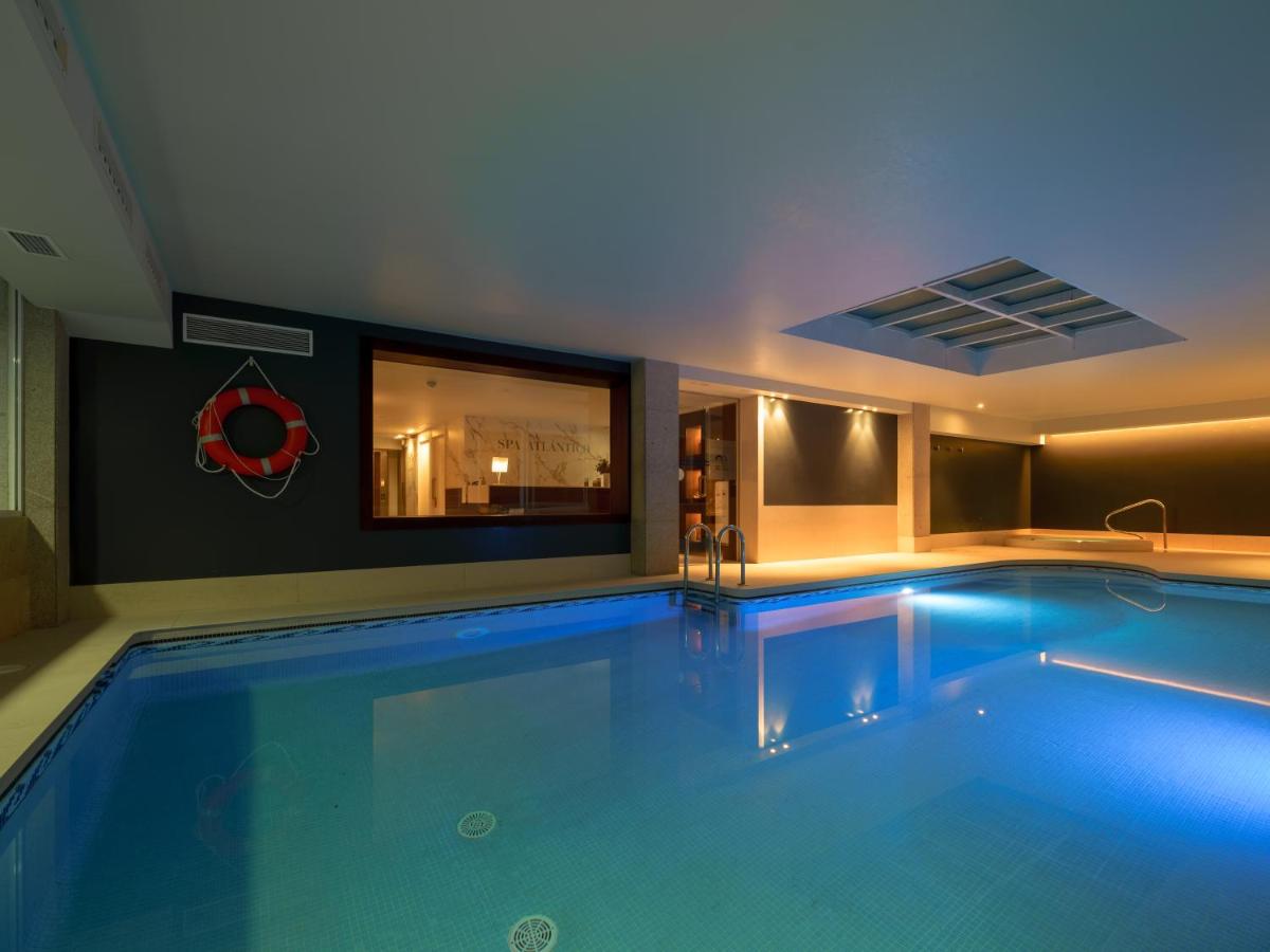 Piscina en o cerca de Hotel Spa Atlántico San Vicente do Mar
