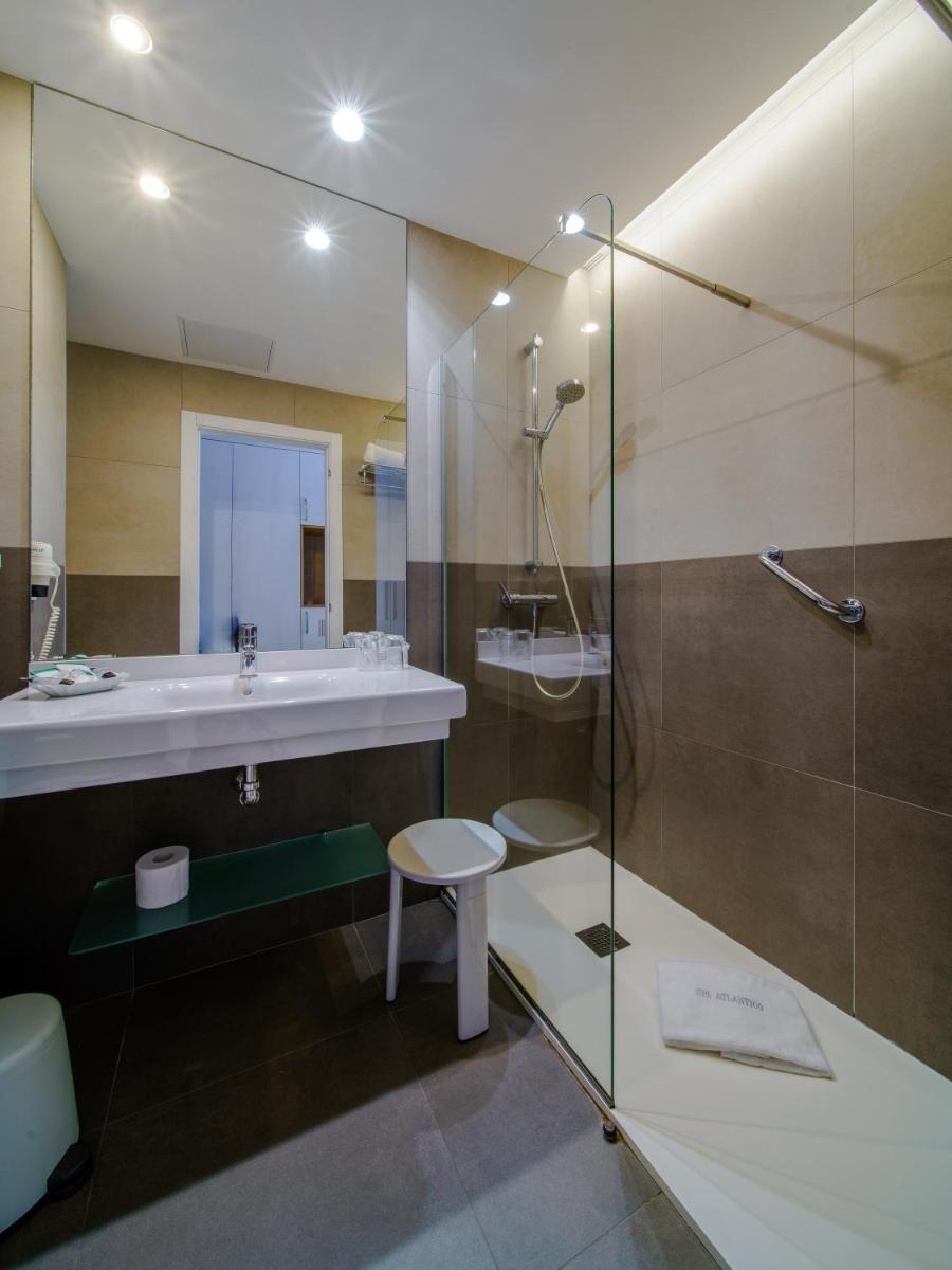 Un baño de Hotel Spa Atlántico San Vicente do Mar