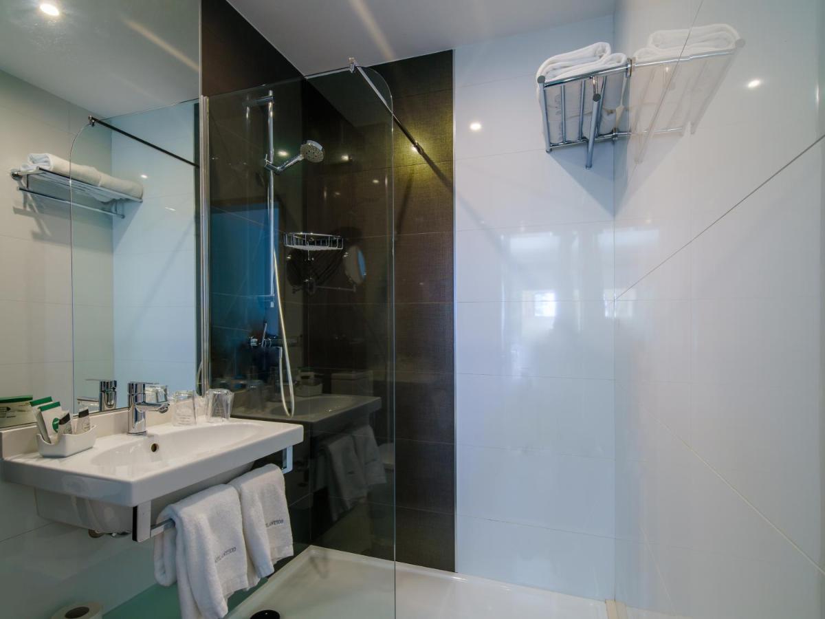 Un baño de Hotel Spa Atlántico San Vicente do Mar