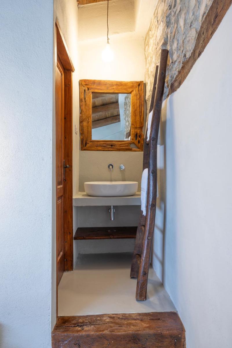 Donna Rina - suggestiva casa nel centro storico - Housity