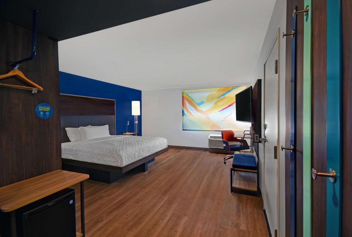 Tru By Hilton Monroe, MI - Housity