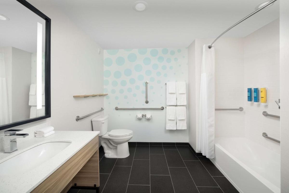 Tru By Hilton Orlando Convention Center - Housity