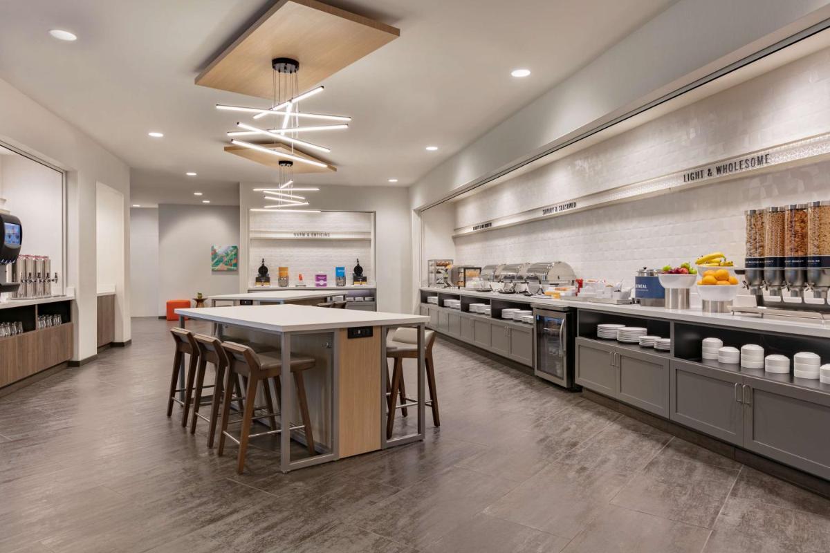 Tru By Hilton Easton - Housity