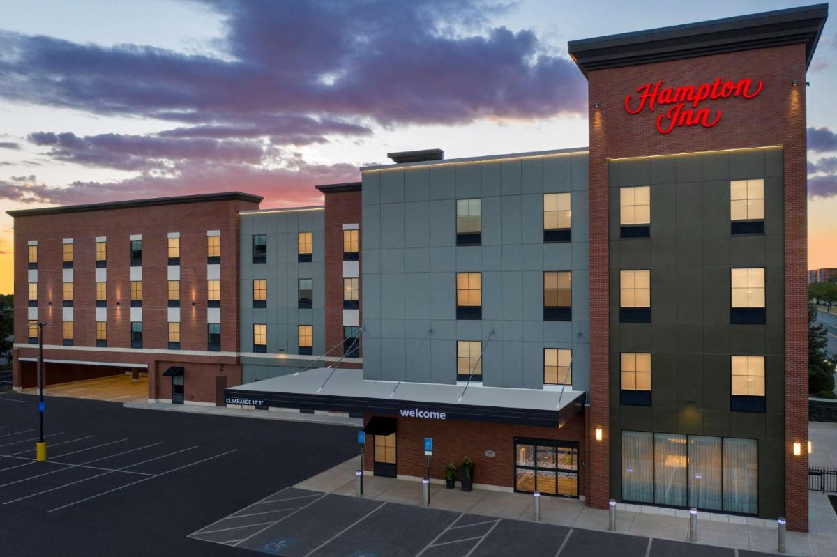 Hampton Inn Boston Logan Airport Chelsea - Housity