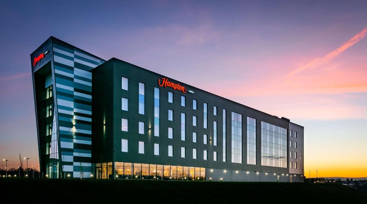 Hampton By Hilton Blackburn - Housity