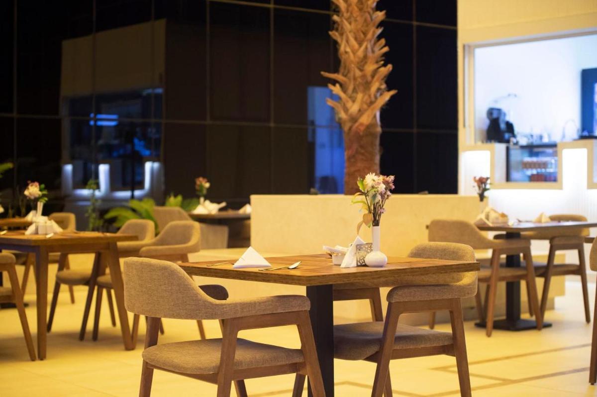 Sarwat Park Hotel Riyadh - Diplomatic Quarter - Housity