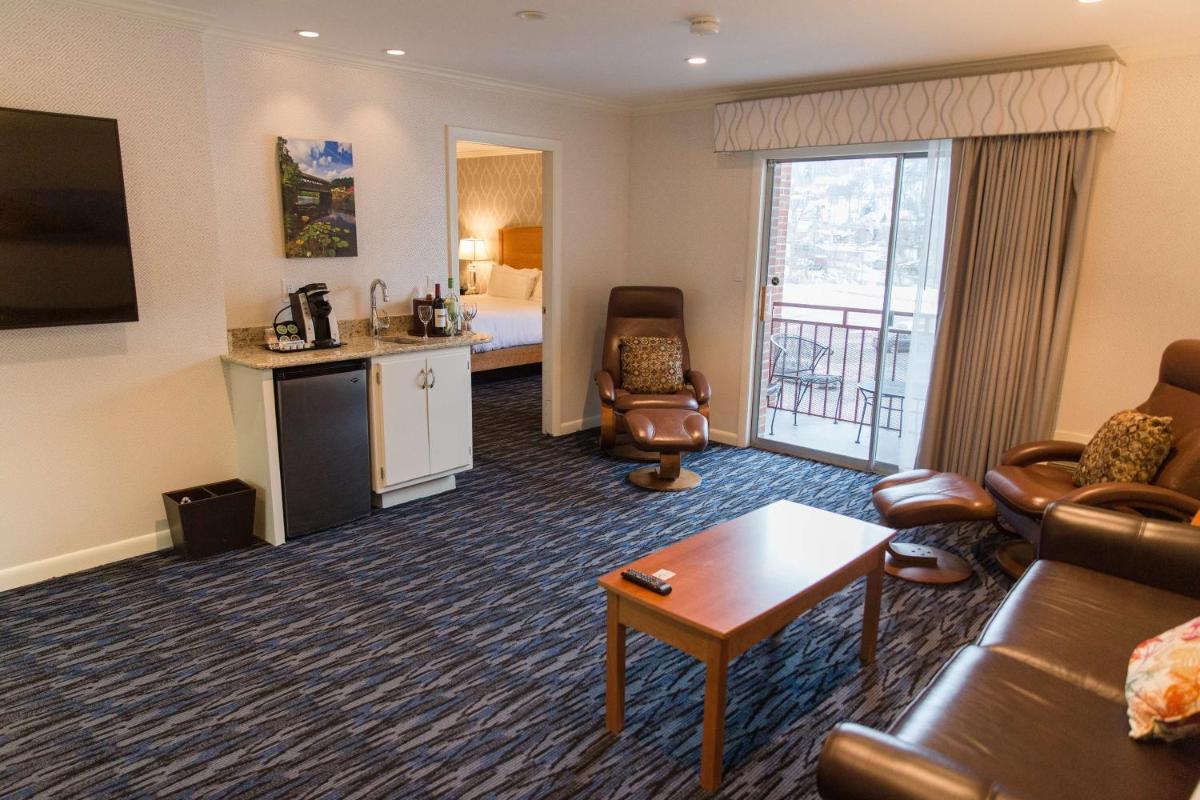 Capitol Plaza Hotel Montpelier Tapestry Collection by Hilton - Housity
