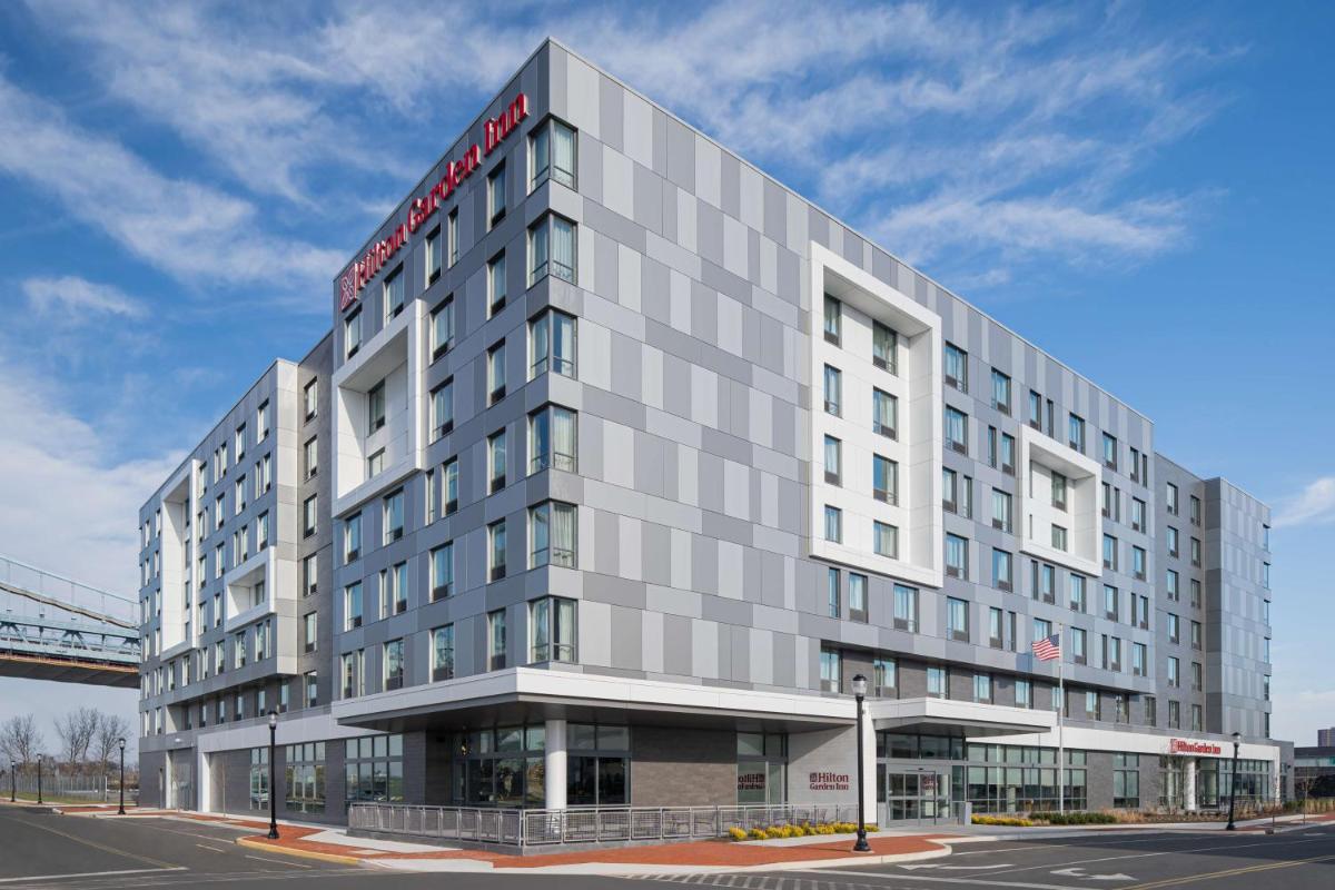 Hilton Garden Inn Camden Waterfront Philadelphia - Housity