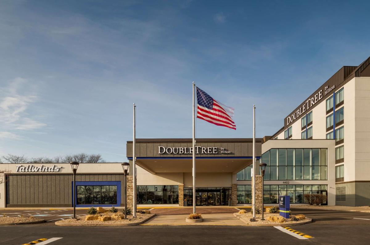 Suitetrails - Doubletree By Hilton Madison East