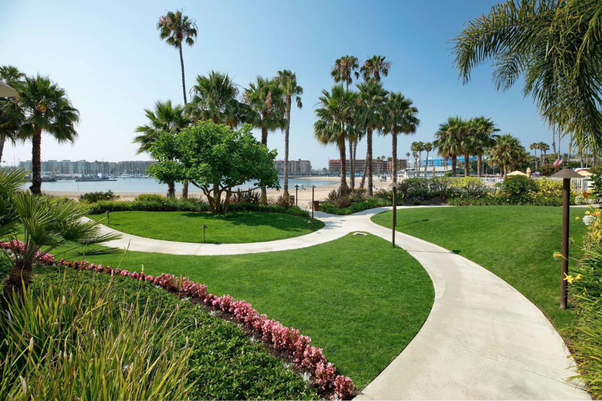 Jamaica Bay Inn Marina Del Rey Tapestry Collection by Hilton - Housity