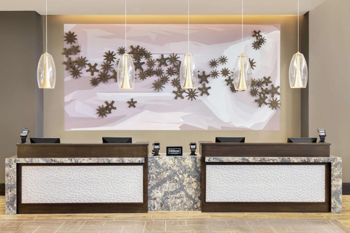 Embassy Suites by Hilton Round Rock - Housity