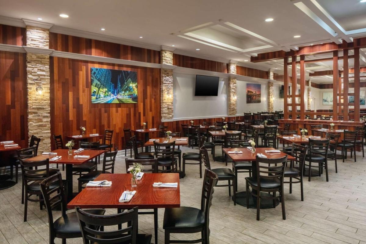 DoubleTree by Hilton Cherry Hill Philadelphia - Housity