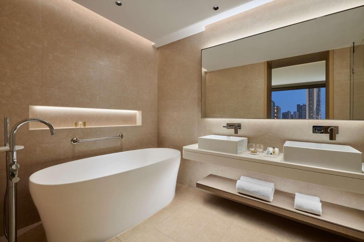 Hilton Garden Inn Shenzhen Guangming - Housity