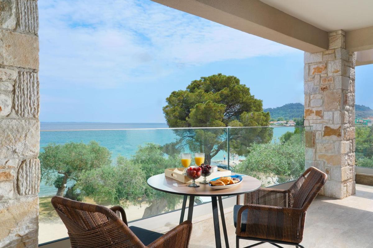 Villa Teresa Luxury Suites - Housity