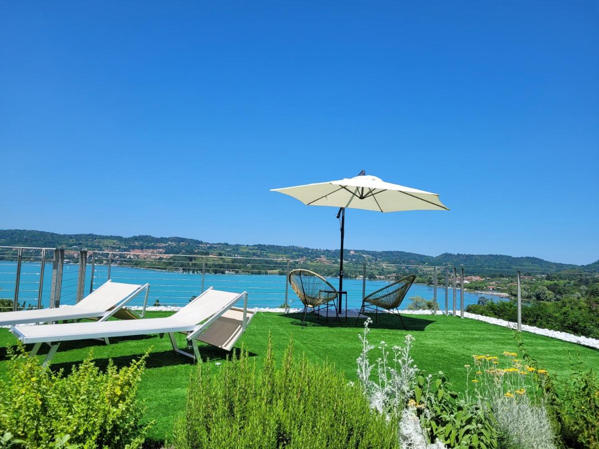 The Lake House - Housity