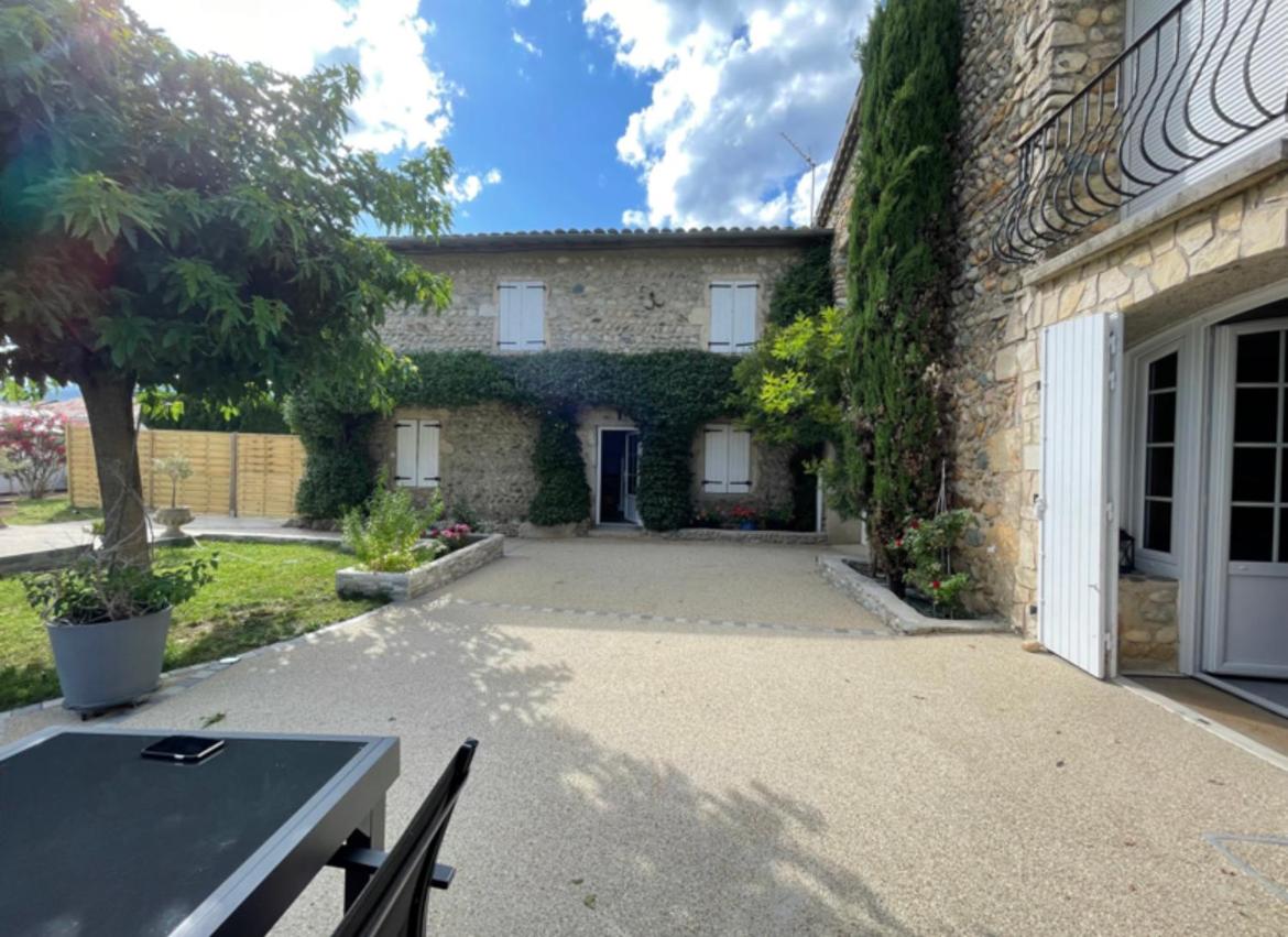 Petite'Escale - Housity