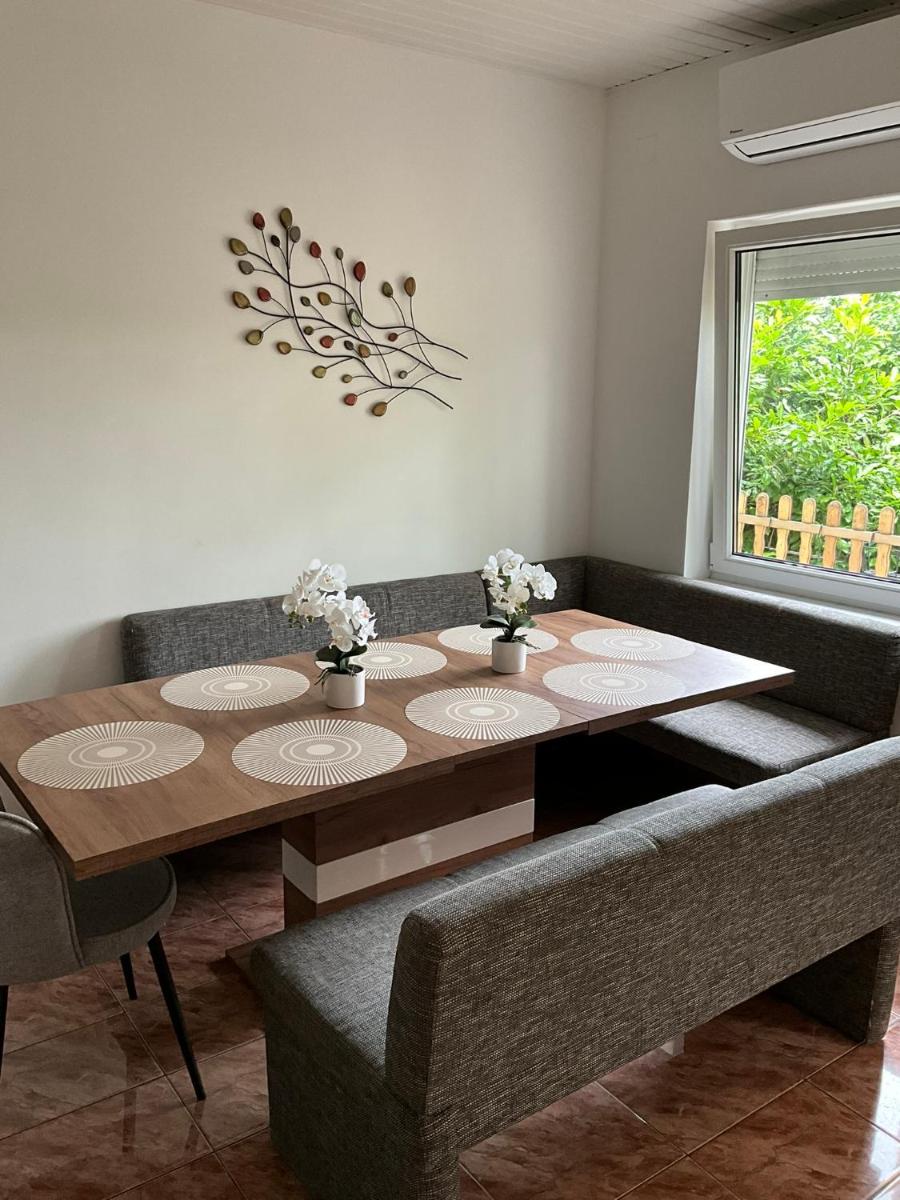 Biloba Apartmanok - Housity