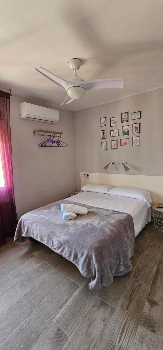 Hostal La Cabaña - Housity