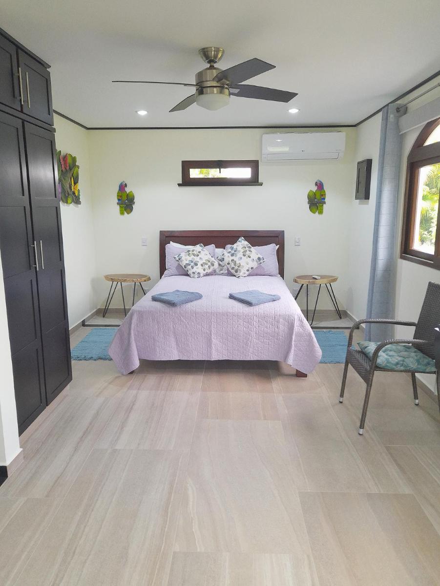Lakeview Arenal 1 Bed Suite, Communal Pool & Gym - 2024 Traveller Awards Winner - Housity