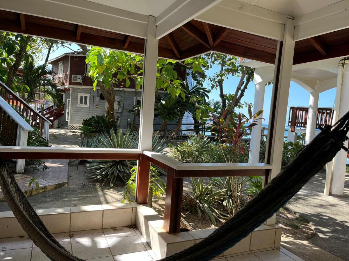 Suitetrails - Fosters West Bay Resort