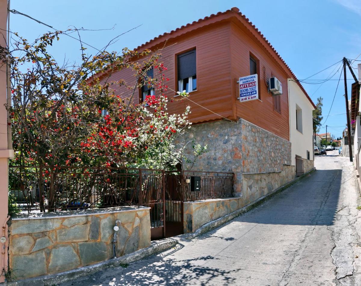 Angelos Rooms - Housity