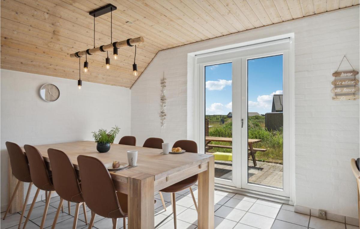 Gorgeous Home In Harboøre With Sauna - Housity