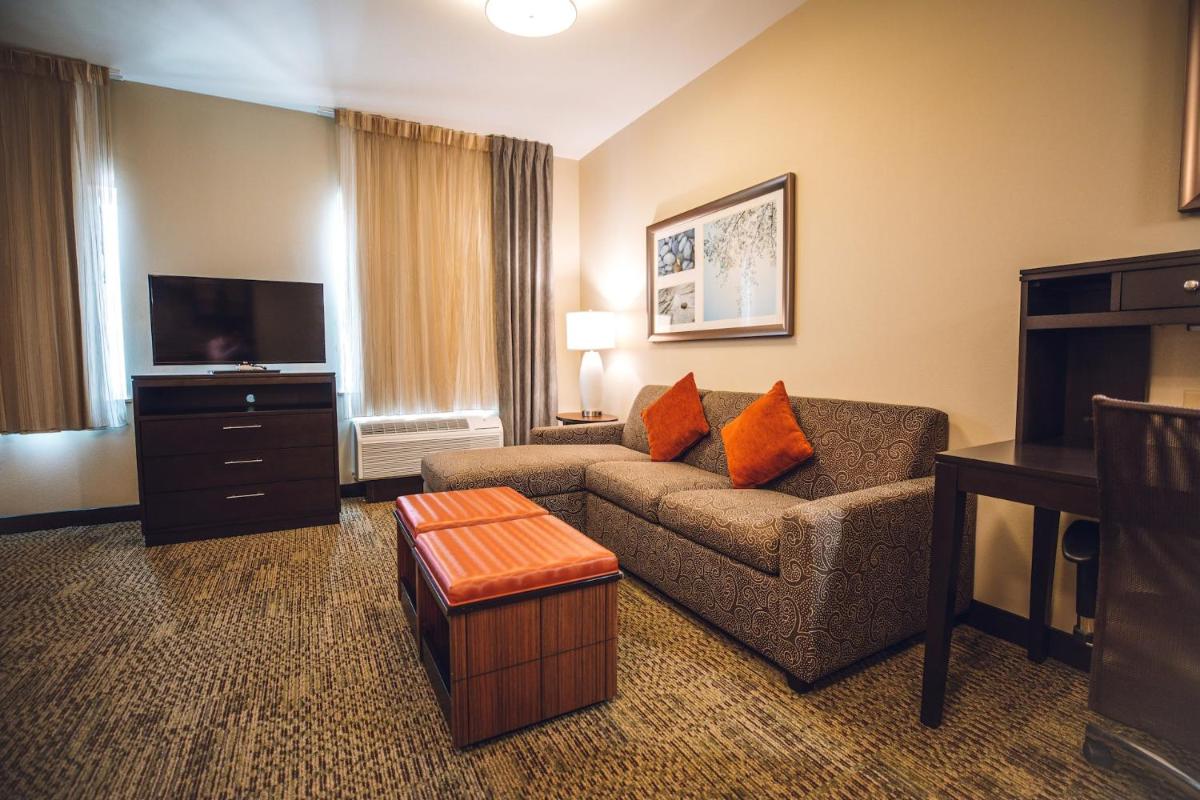Hotel Room with Free Parking Washer and Dryer Gym Relux 219 - Housity