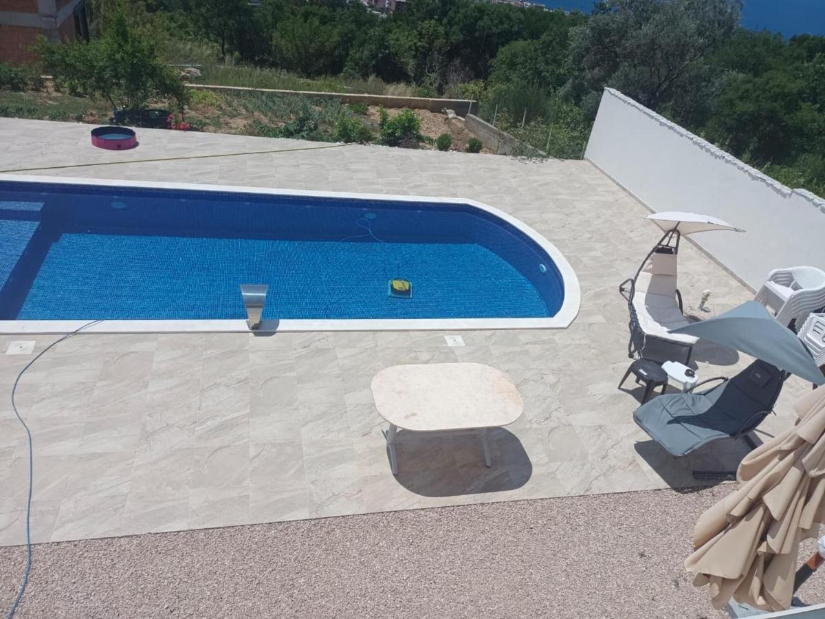 Villa Guesthouse Luna - Housity