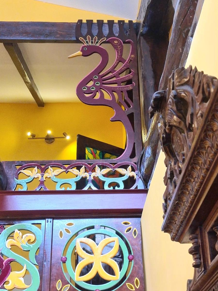 Suitetrails - The Shafran House - Small House in Old Tbilisi
