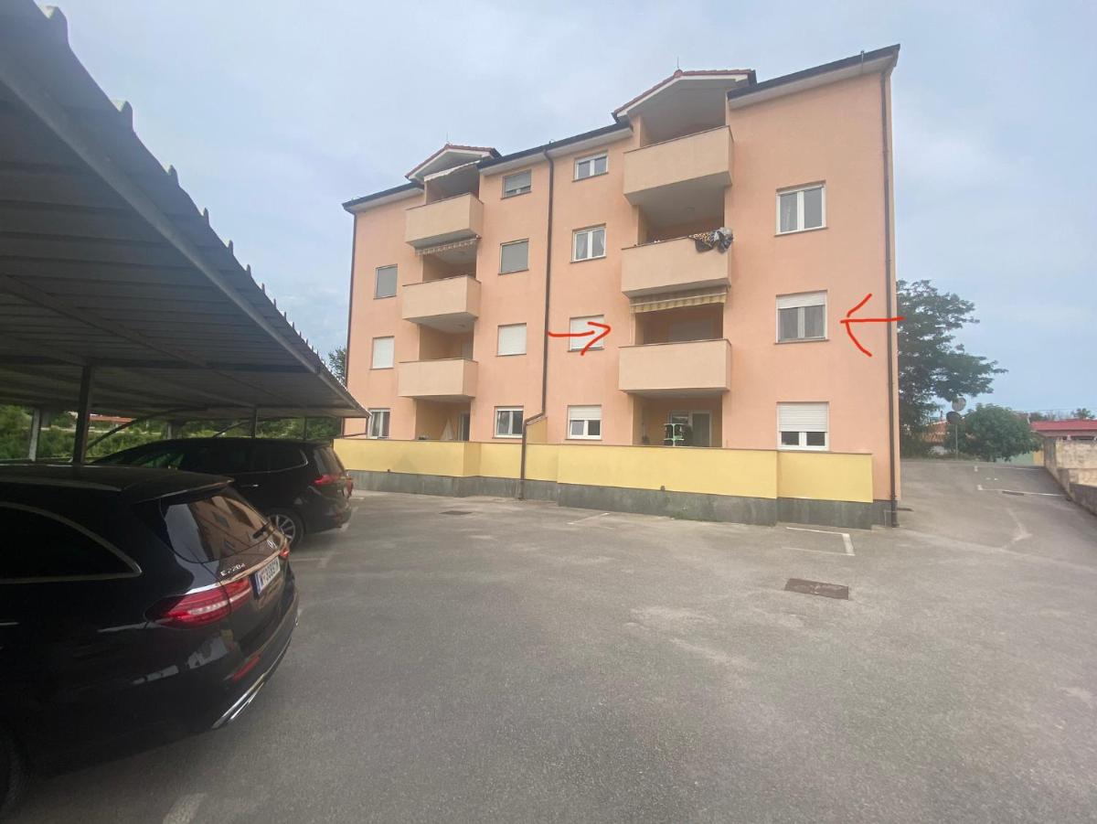 Apartment NOEL - Free Covered Parking - Fast WiFi - Near Beaches & Brijuni - Housity