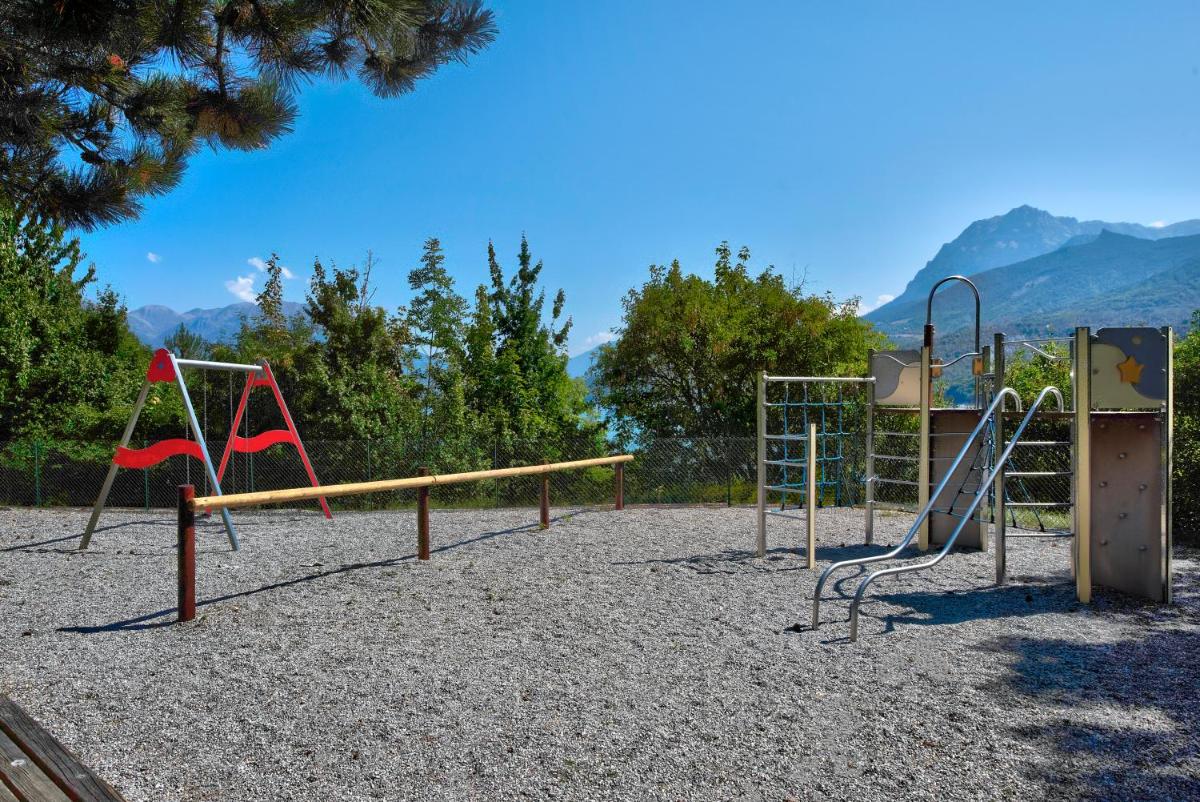 Aire de jeux pour enfants de l'établissement Village Club Les Hyvans