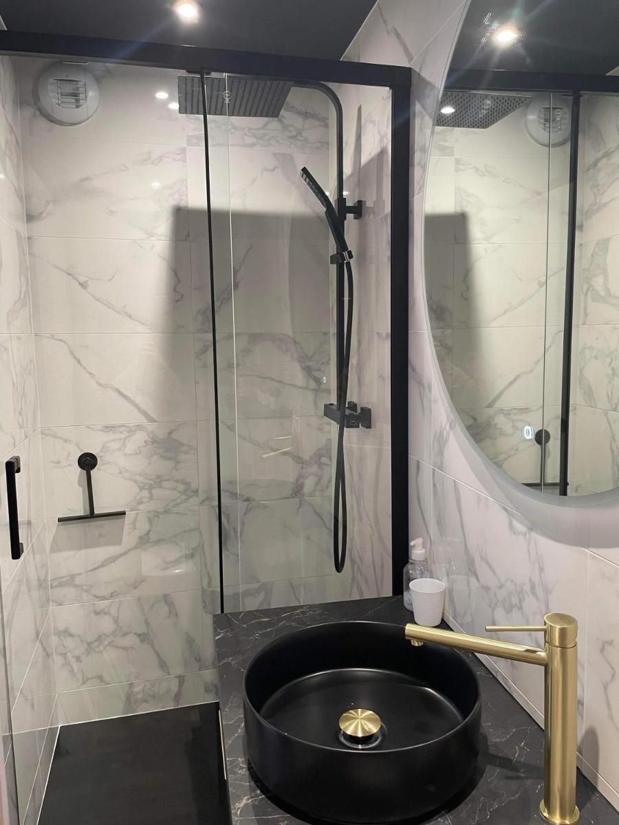 Superbe appartement avec Balnéothérapie/spa/ Champagne - Housity