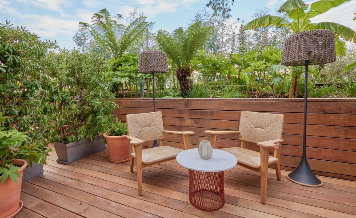 Jardin de l'établissement Hôtel Martinez, in The Unbound Collection by Hyatt