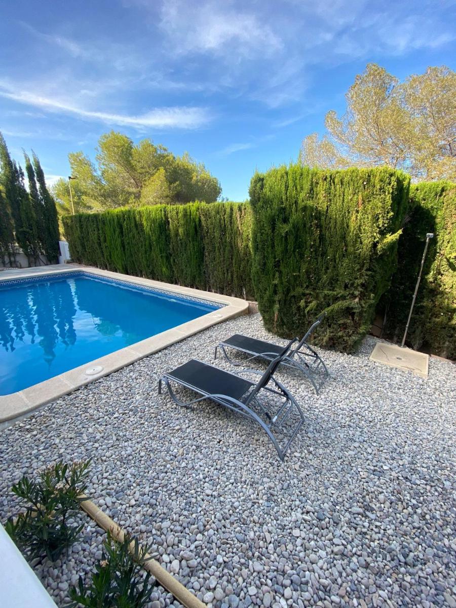 Villa KIP, private pool & jacuzzi surrounded by nature - Housity