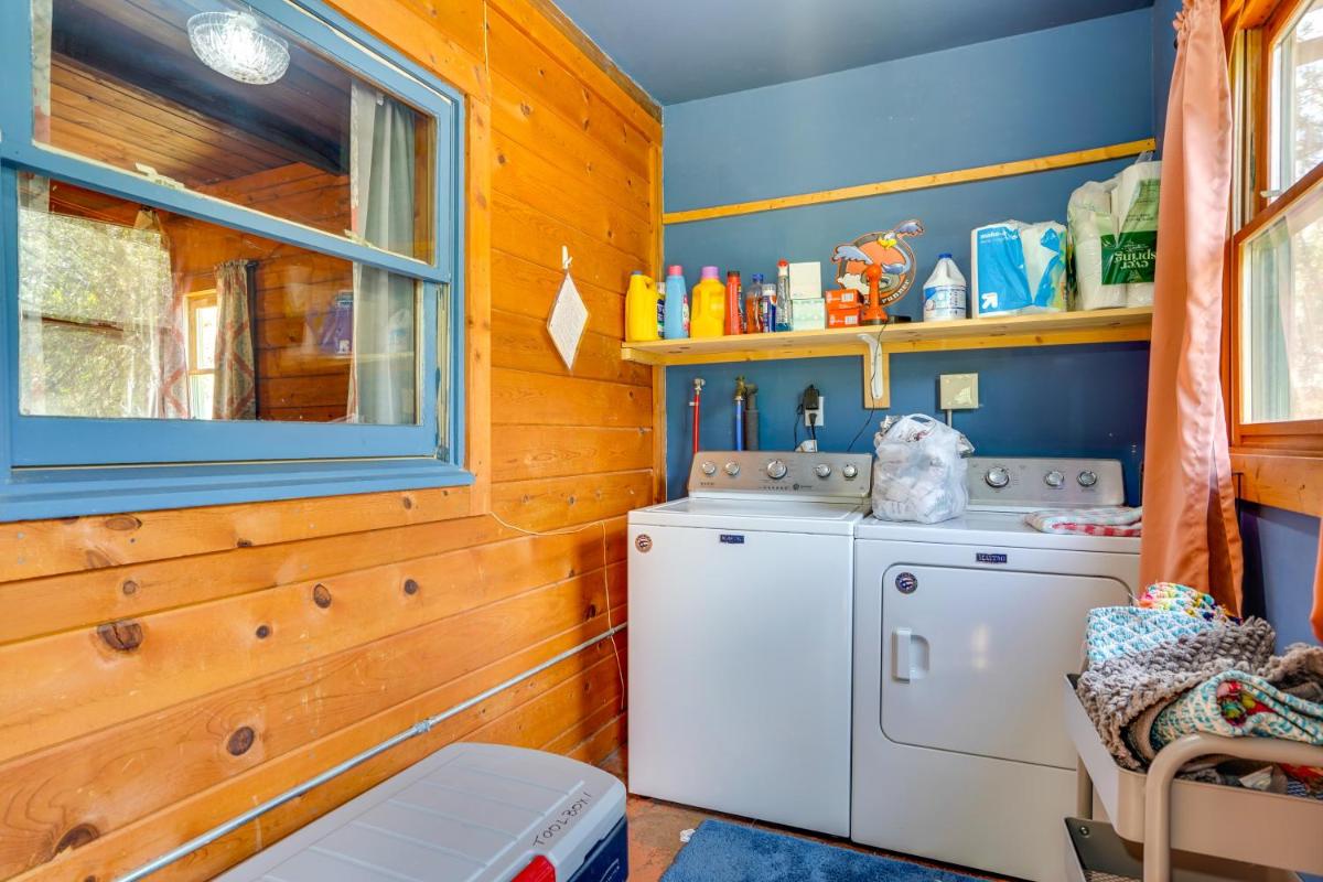 Bisbee Vacation Rental with Mountain Views and Sunroom - Housity