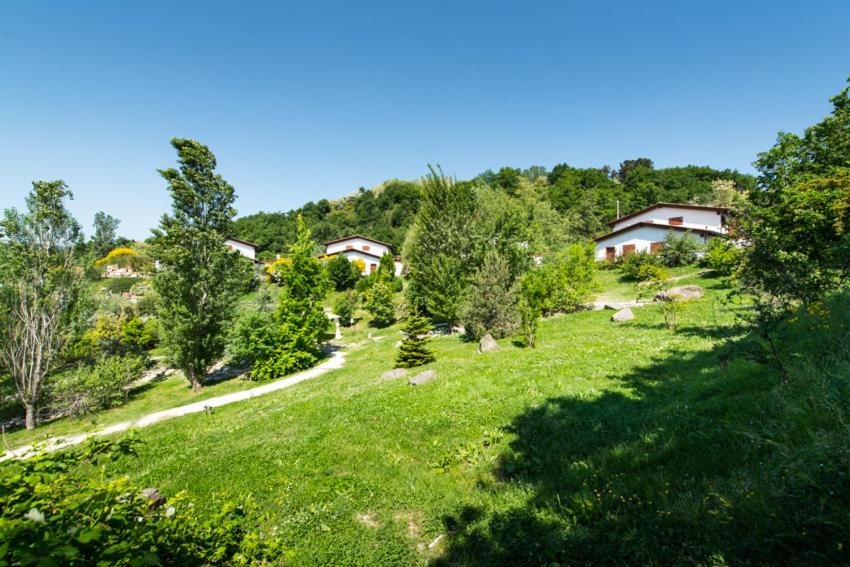 Suitetrails - La Valle Dei Caprioli Village Bungalow Park - Freelandia Azienda Agricola