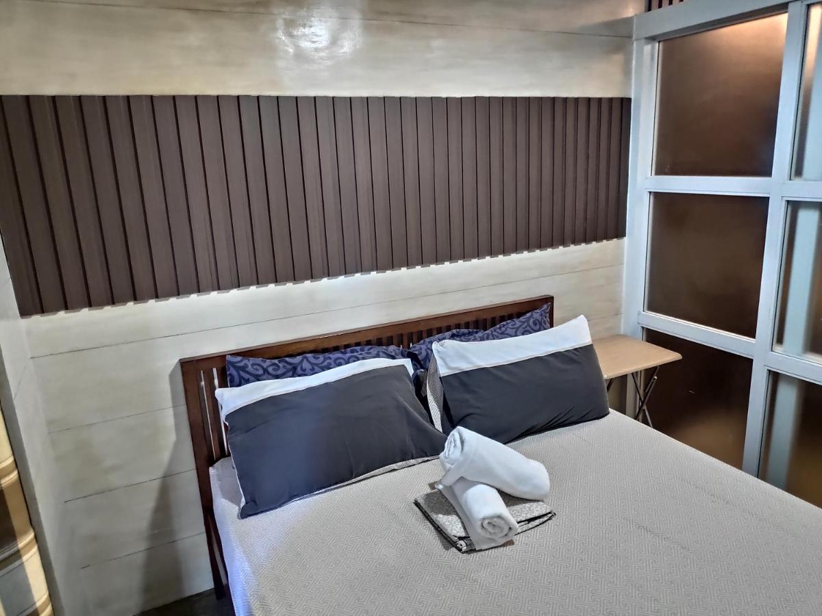 Tagaytay Staycation by Naya and Darla w Free Swimming Pool, WiFi & Netflix - Hizvo