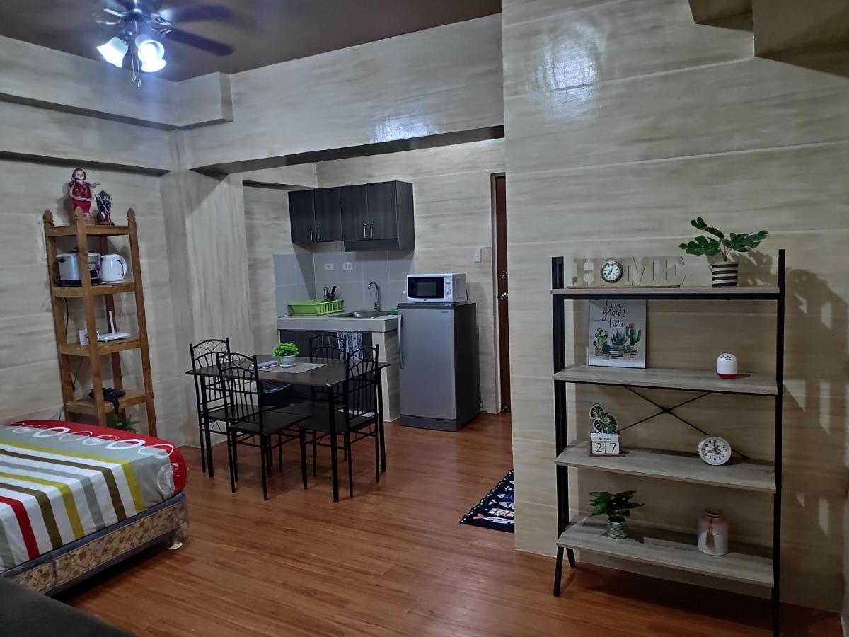 Tagaytay Staycation by Naya and Darla w Free Swimming Pool, WiFi & Netflix - Hizvo