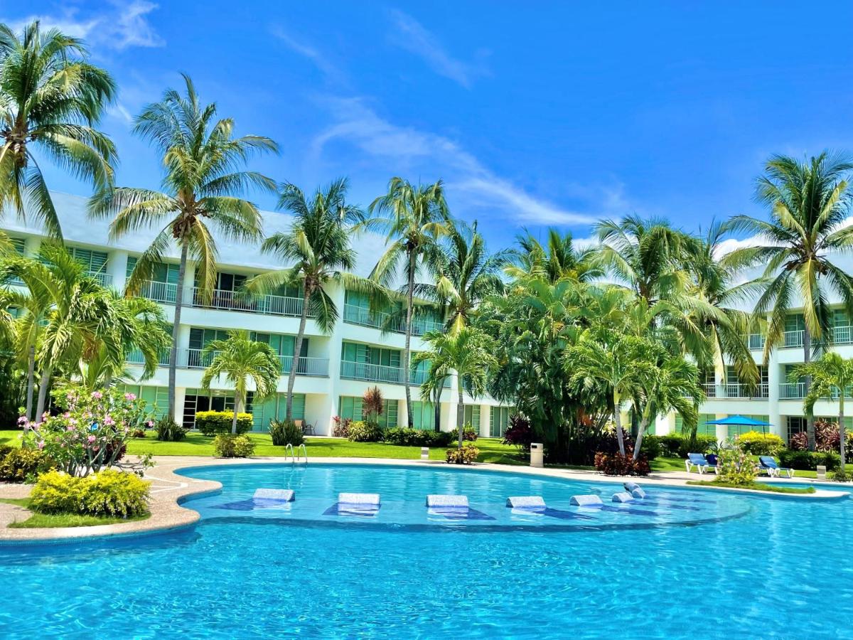 Vista al Lago con balcón en Mayan Lakes - Housity