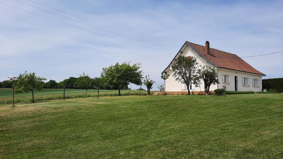 Le Gîte de Mau, Villa in a natural setting, car park and free wifi - Housity